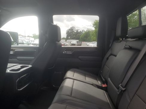 Used 2024 Chevrolet Silverado 2500 High Country w/ Technology Package AWD/4WD image 12