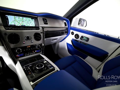 Certified 2023 Rolls-Royce Cullinan Black Badge w/ Driver's Package AWD/4WD image 15