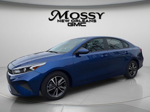 Used 2024 Kia Forte LXS w/ LXS Technology Package FWD image 1