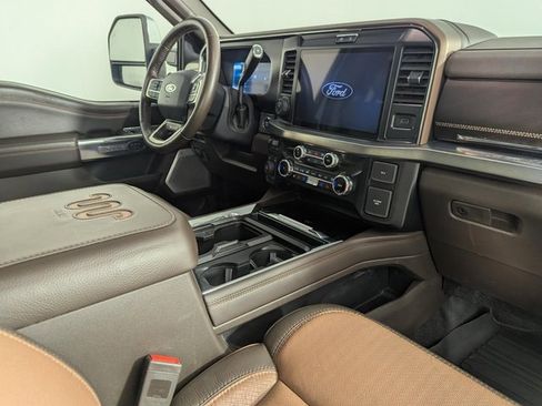 Used 2025 Ford F450 King Ranch w/ Chrome Package image 25