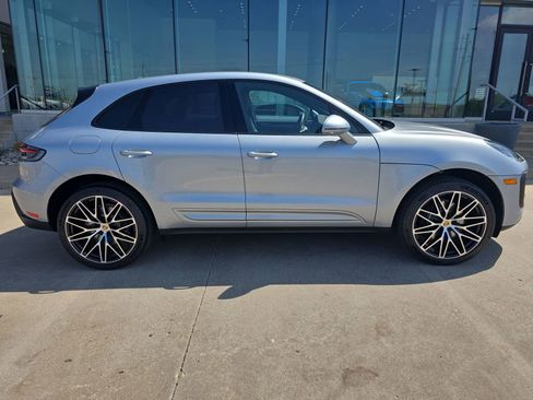New 2026 Porsche Macan AWD/4WD image 8