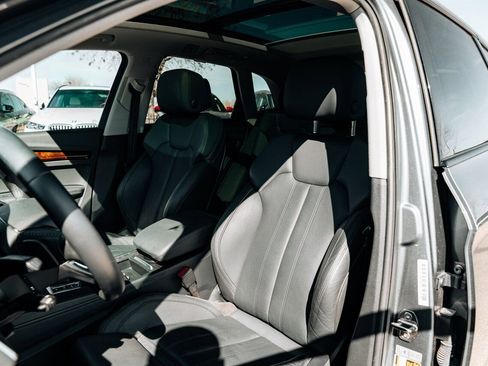 Used 2020 Audi Q5 2.0T Premium Plus w/ Premium Plus Package image 19