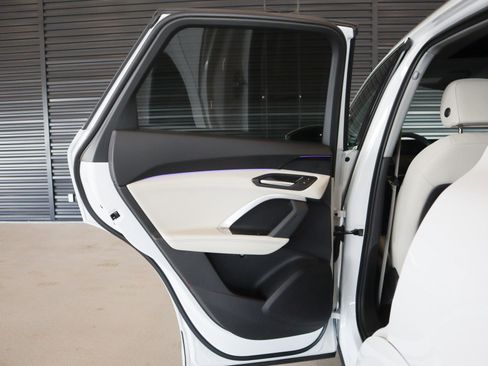 Certified 2025 Audi Q5 Premium w/ Convenience Package AWD/4WD image 23