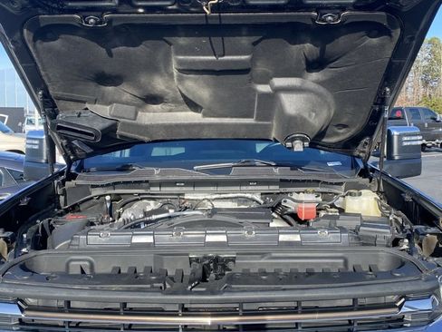 Used 2022 Chevrolet Silverado 2500 High Country image 32