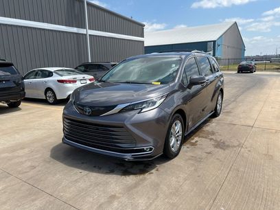 Used 2021 Toyota Sienna Limited