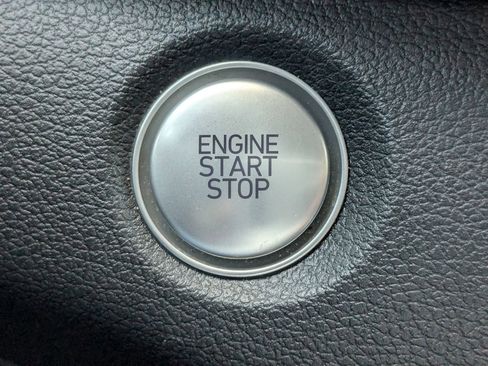 Used 2020 Hyundai Santa Fe SEL w/ Convenience Package image 30