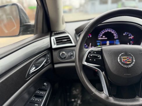 Used 2015 Cadillac SRX FWD image 19