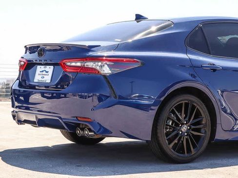 Used 2023 Toyota Camry XSE FWD image 9