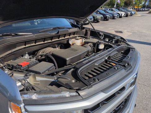 Used 2025 Chevrolet Silverado 1500 RST AWD/4WD image 38