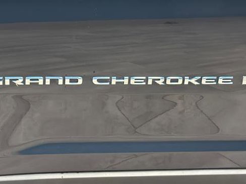 Used 2022 Jeep Grand Cherokee Limited 4xe w/ MOPAR Finishing Package AWD/4WD image 39