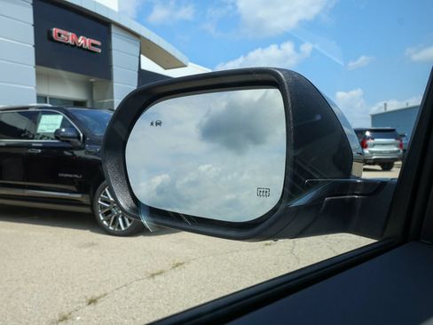 New 2027 GMC Acadia Elevation w/ Black Edition FWD image 29