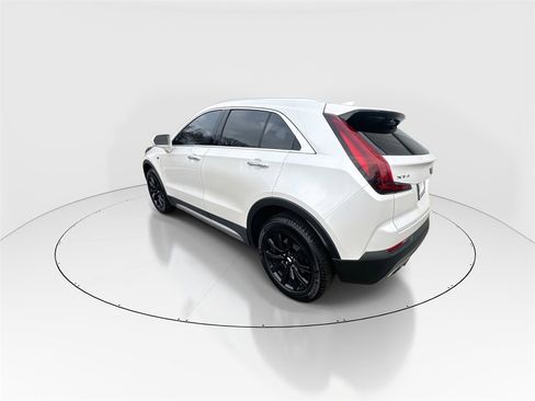 Used 2020 Cadillac XT4 Premium Luxury image 6