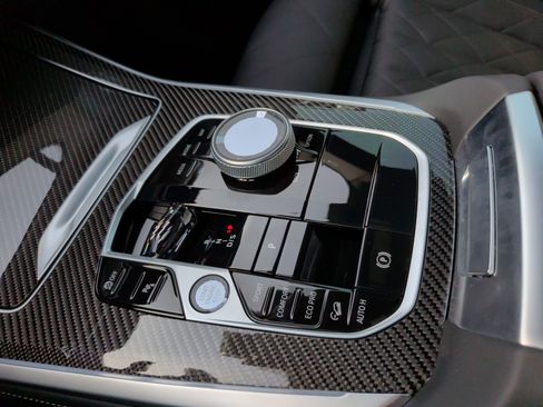 Certified 2025 BMW X5 M60i image 21