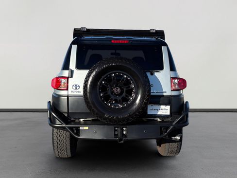 Used 2007 Toyota FJ Cruiser 4WD image 4