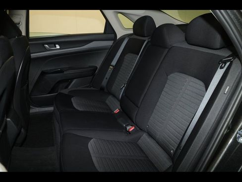 Used 2025 Kia K5 LXS FWD image 13