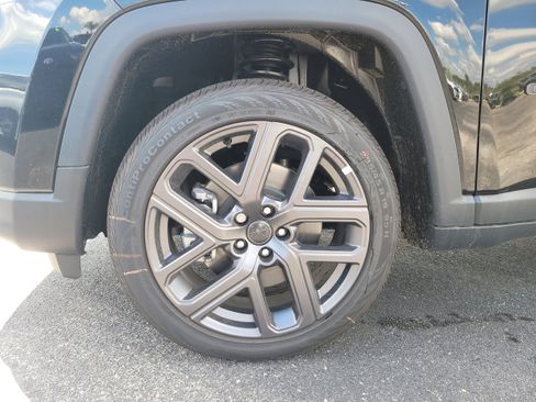 New 2026 Jeep Compass Limited image 10