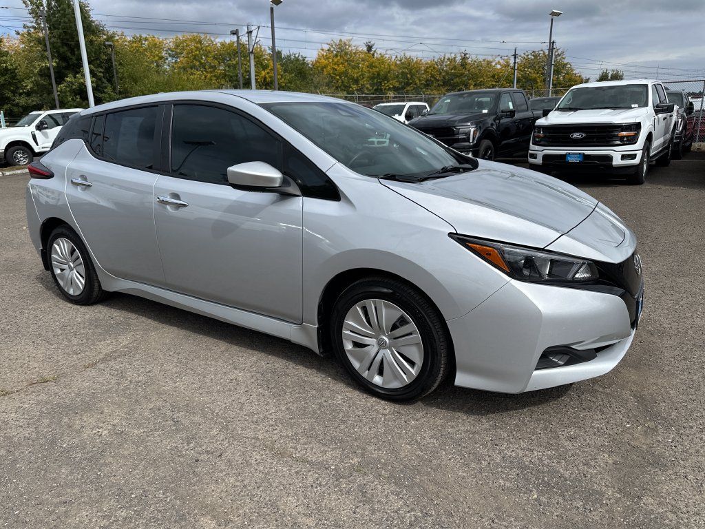 Used 2023 Nissan Leaf S FWD image 9