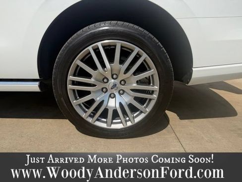 Used 2023 Ford Expedition Platinum AWD/4WD image 7