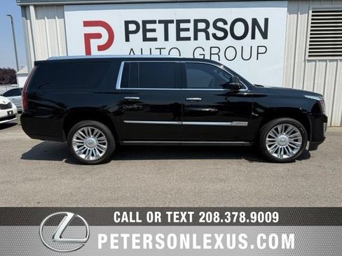 Used 2019 Cadillac Escalade ESV Platinum AWD/4WD image 3