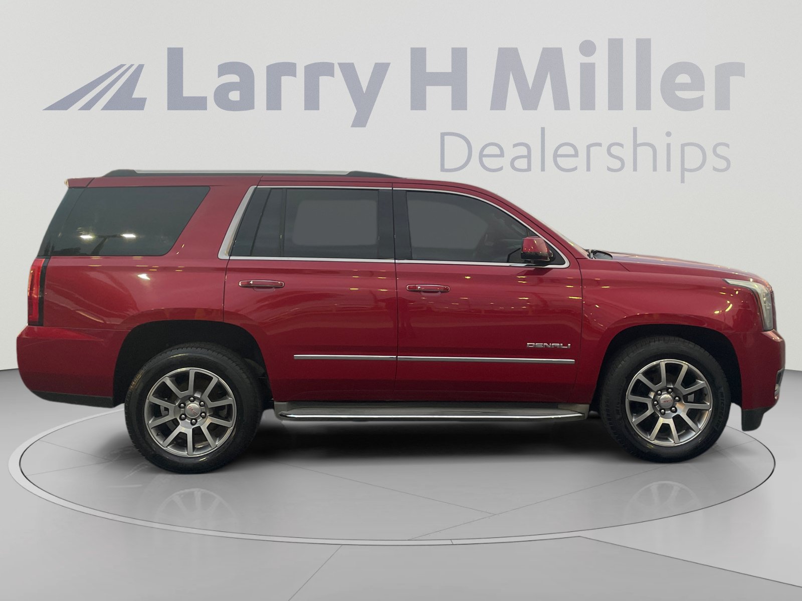 Used 2015 GMC Yukon Denali AWD/4WD image 6