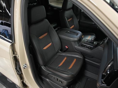 Used 2022 GMC Sierra 1500 AT4 w/ AT4 Premium Package image 14