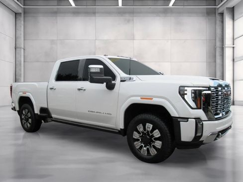 Used 2025 GMC Sierra 2500 Denali w/ Denali Reserve Package AWD/4WD image 1