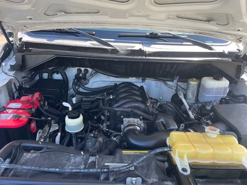 Used 2015 Nissan NV 3500 SV w/ Technology Package image 24