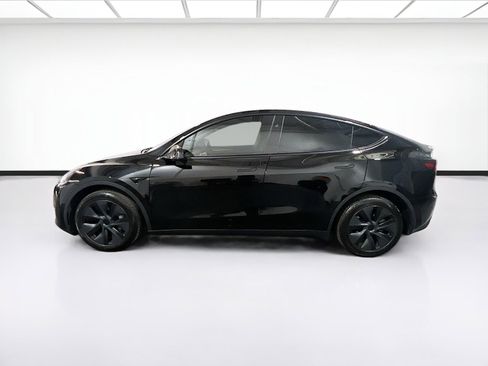 Used 2024 Tesla Model Y Long Range AWD/4WD image 23