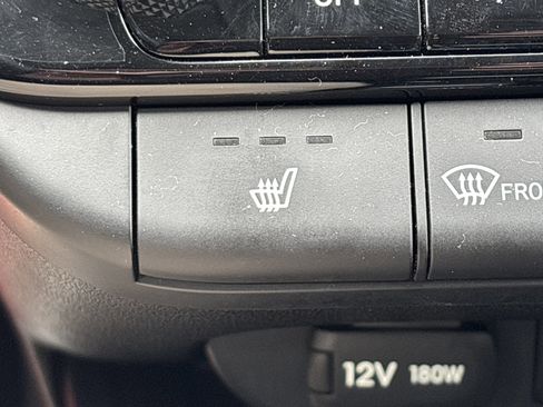 Used 2025 Hyundai Elantra SEL FWD image 29
