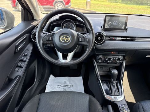 Used 2016 Scion iA FWD image 14