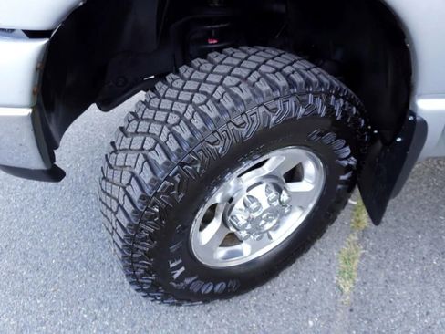 Used 2007 Dodge Ram 2500 Truck SLT image 23