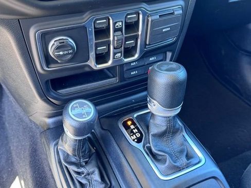 Used 2023 Jeep Wrangler Unlimited w/ Cold Weather Group AWD/4WD image 29