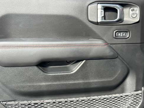 Used 2021 Jeep Wrangler Unlimited Rubicon image 13