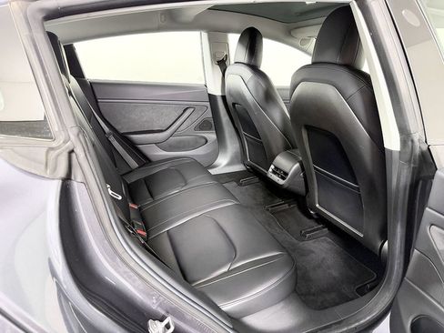 Used 2018 Tesla Model 3 Long Range RWD image 39