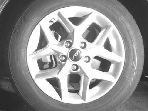 Used 2025 Kia Soul LX w/ LX Technology Package FWD image 19