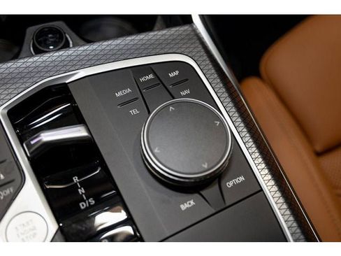 New 2026 BMW 330i xDrive Sedan w/ Convenience Package AWD/4WD image 63
