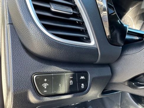 Used 2021 Kia Seltos SX w/ SX Sunroof Package image 20