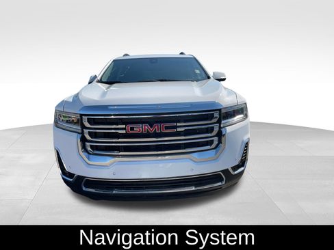 Used 2023 GMC Acadia SLT image 2
