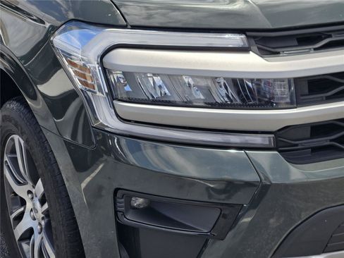 Certified 2023 Ford Expedition XLT RWD image 10