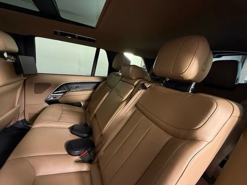 Used 2023 Land Rover Range Rover Long Wheelbase SE AWD/4WD image 35