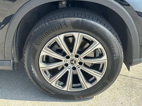 Used 2026 Mercedes-Benz GLC 300 image 4