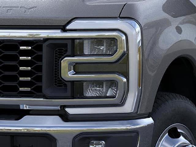 New 2026 Ford F350 Lariat w/ Chrome Package AWD/4WD image 97
