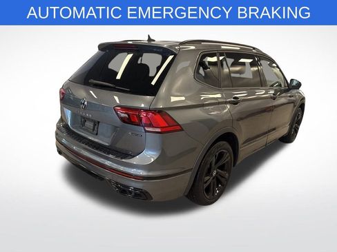 Used 2023 Volkswagen Tiguan SE R-Line image 10