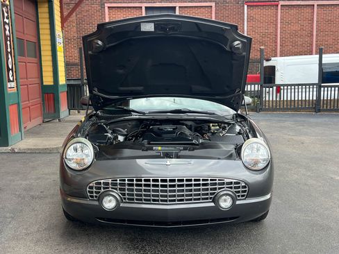 Used 2003 Ford Thunderbird Deluxe image 24