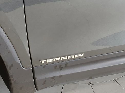 Used 2019 GMC Terrain SLE w/ Driver Convenience Package FWD image 16