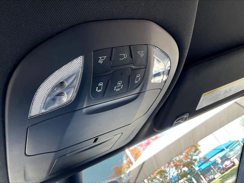 New 2026 Chrysler Pacifica Select image 17