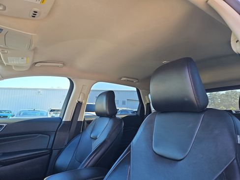 Used 2022 Ford Edge Titanium w/ Equipment Group 301A image 14