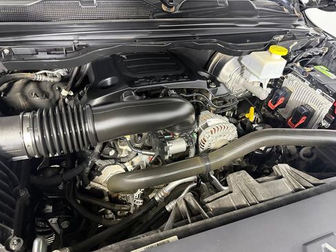 Used 2019 RAM 1500 Big Horn AWD/4WD image 31