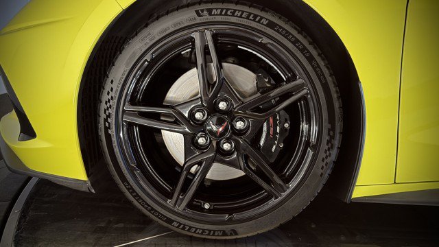 Used 2024 Chevrolet Corvette Stingray Premium Cpe w/ Z51 Performance Package RWD image 30