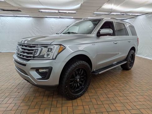 Certified 2021 Ford Expedition XLT w/ FX4 Off-Road Package image 3